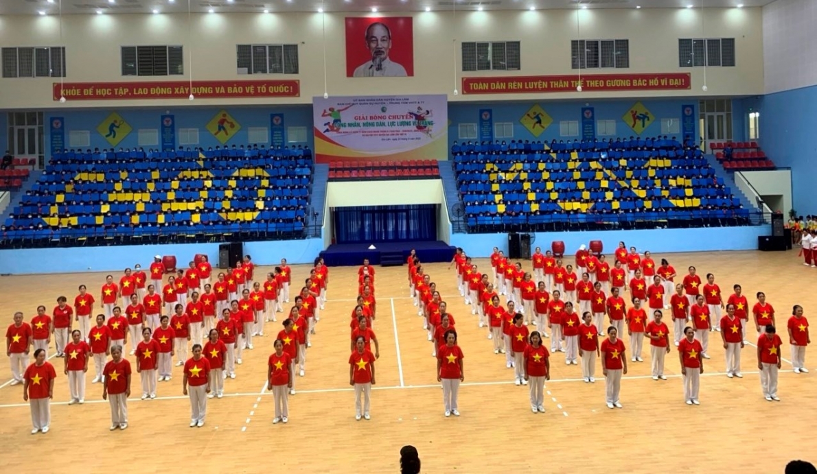 NCT huyện Gia Lâm đồng diễn tại Đại hội Thể dục thể thao huyện năm 2022