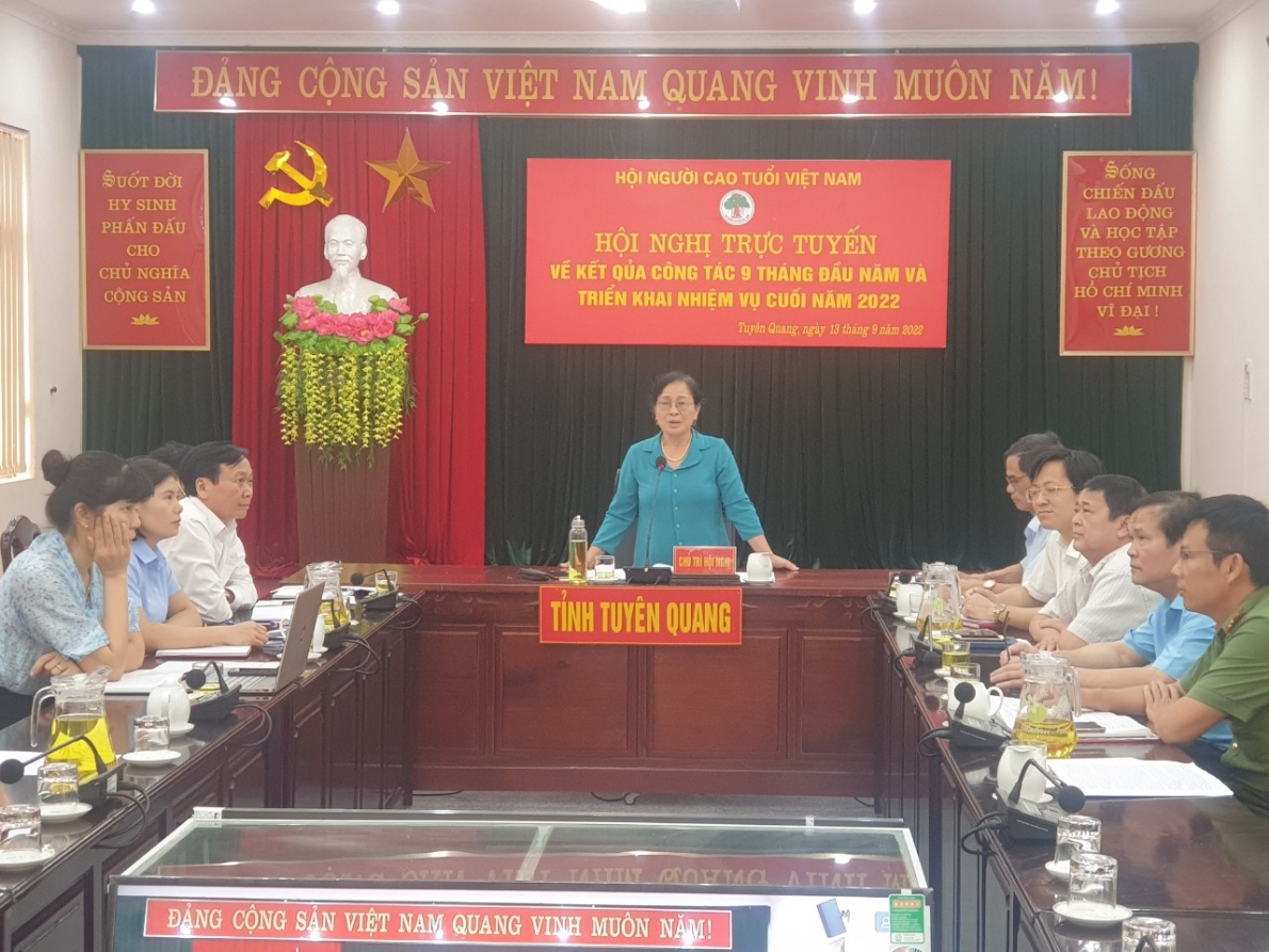 Bà Hà Thị Ngọ, Trưởng BĐD Hội NCT tỉnh Tuyên Quang phát biểu