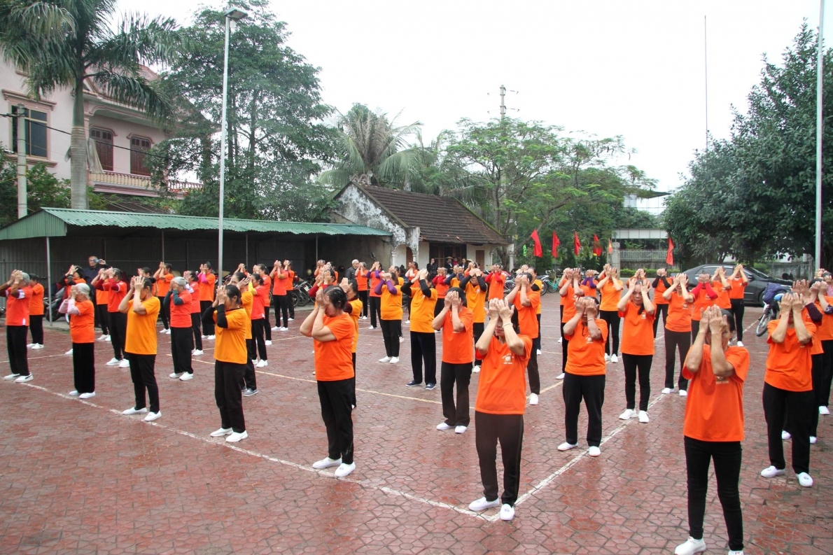 Bài dưỡng sinh của NCT huyện Nghi Xuân, tỉnh Hà Tĩnh