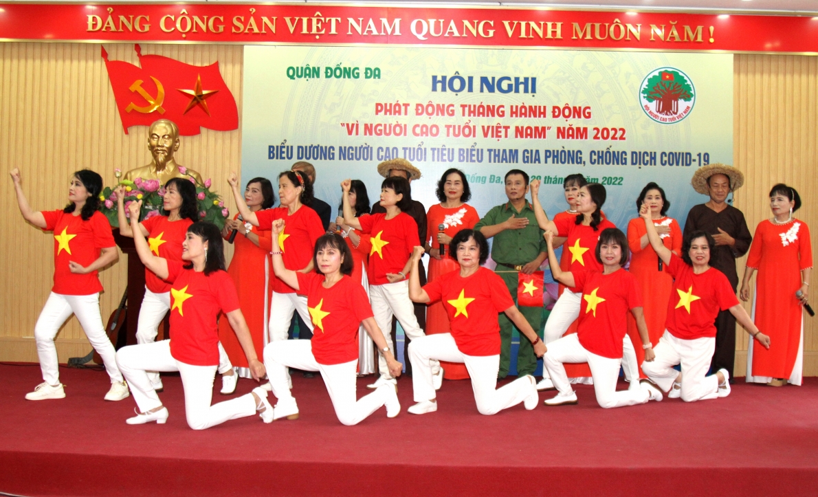 Tiết mục văn nghệ chào mừng Hội nghị