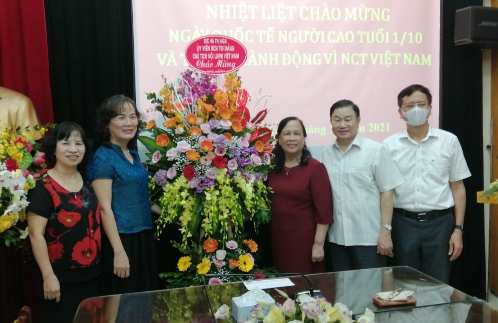 Chăm sóc người cao tuổi bằng các chính sách thiết thực