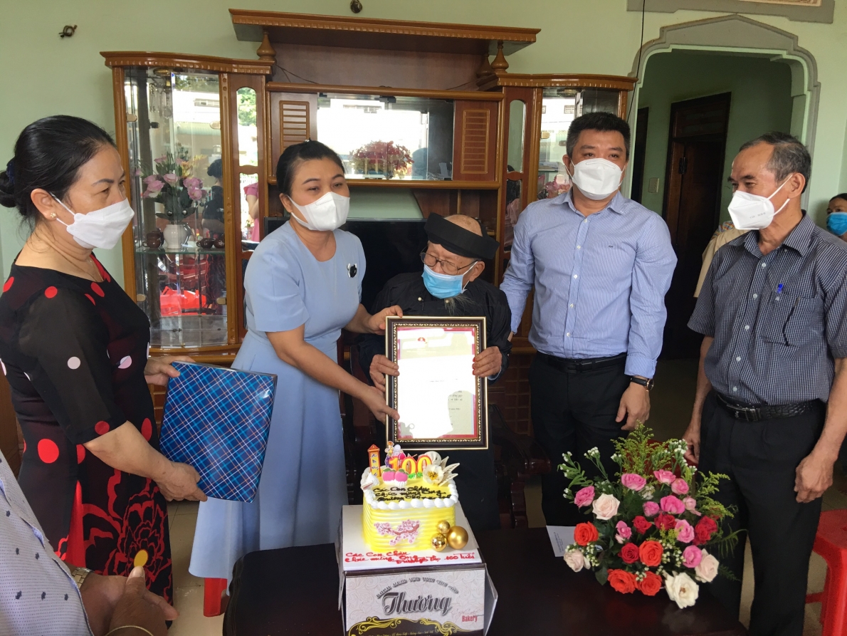 Hội Người cao tuổi chăm lo đời sống hội viên