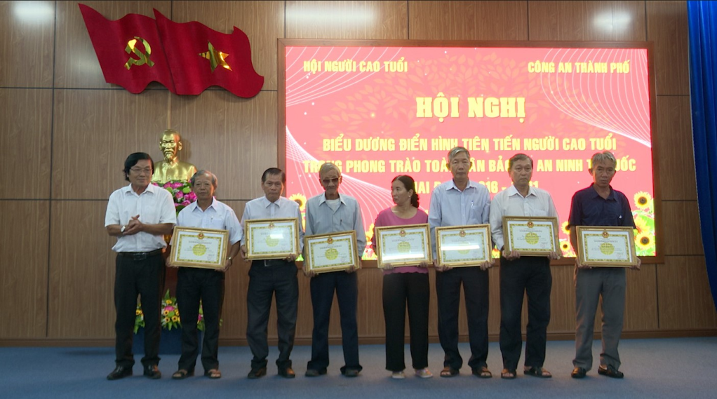 Các cá nhân NCT tiêu biểu TP Tân An, tỉnh Long An được vinh danh