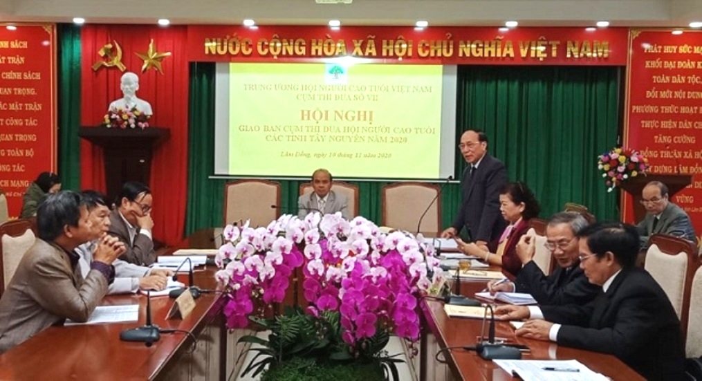 Tôn vinh Cụm trưởng Lâm Đồng xuất sắc dẫn đầu phong trào thi đua