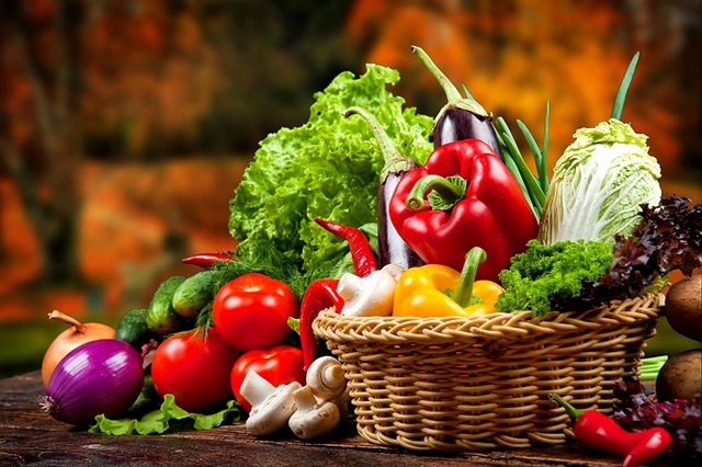 Rau củ quả tươi sạch tốt cho sức khỏe người cao tuổi