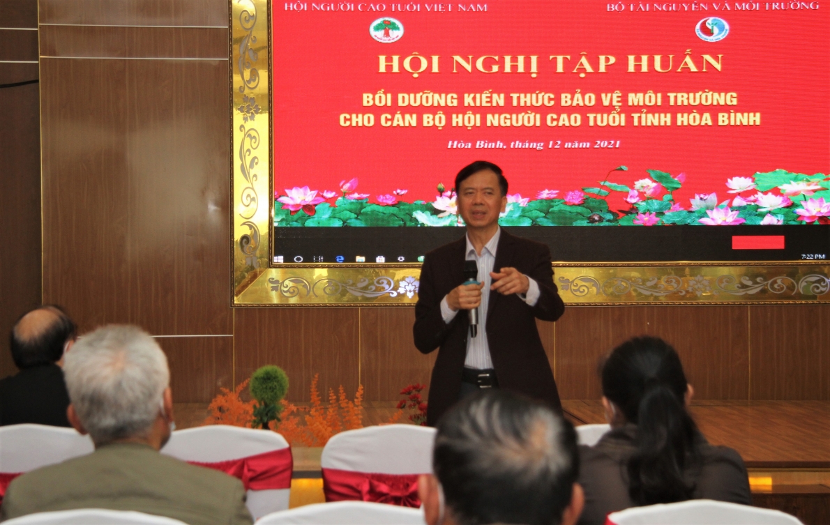 Phó Chủ tịch Phan Văn Hùng chủ trì thảo luận