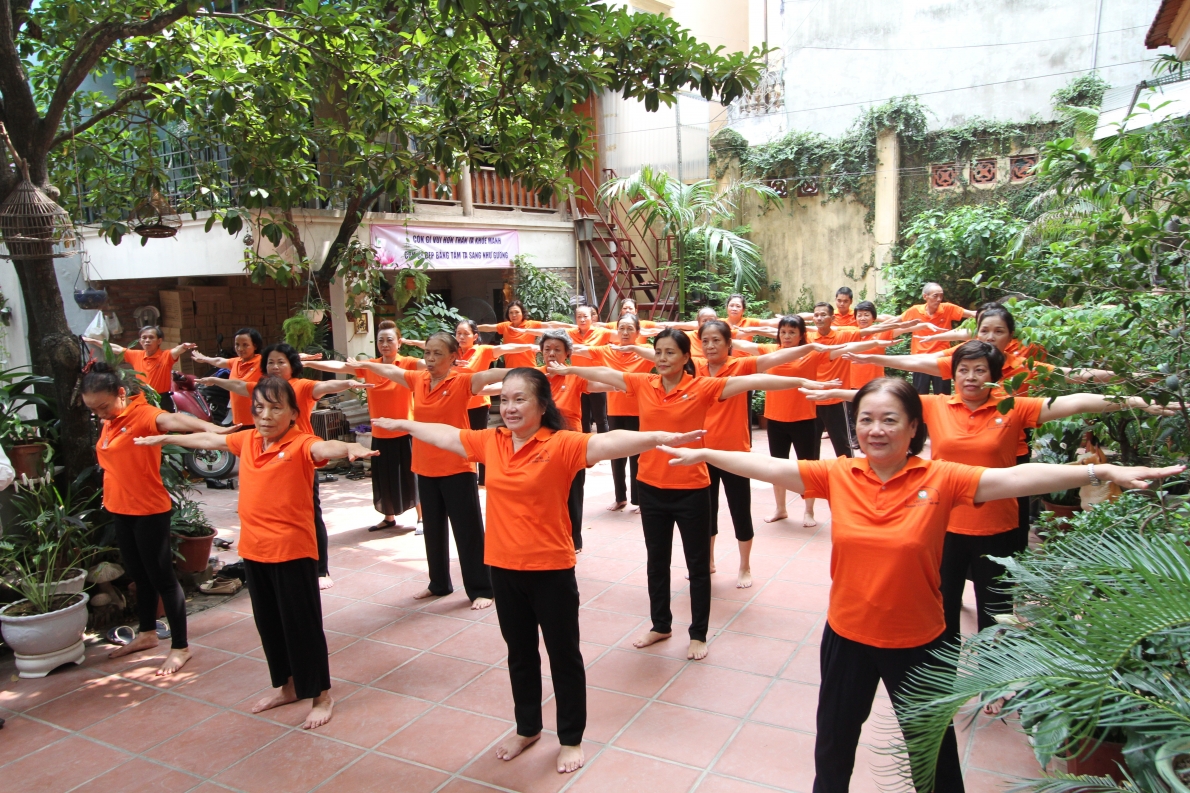 Bài tập của Chi hội Dưỡng sinh tâm thể Thanh Xuân, TP Hà nội