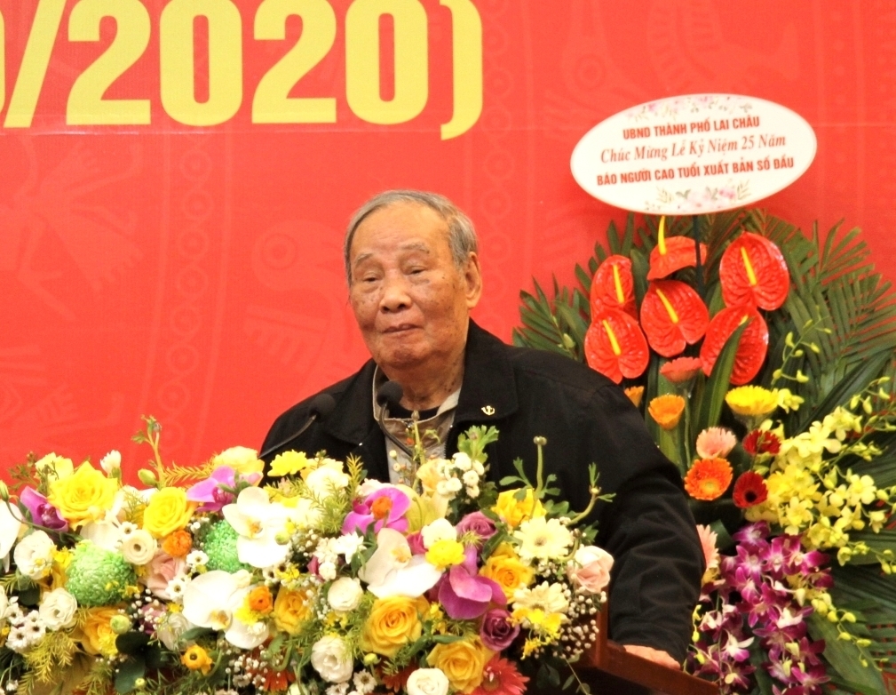 Cụ Vũ Oanh phát biểu tại Lễ kỉ niệm 25 năm Báo (Tạp chí) Người cao tuổi xuất bản số đầu