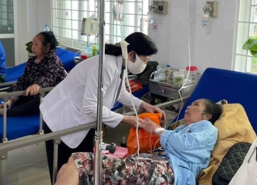 Niềm vui của nữ cán bộ Hội Người cao tuổi