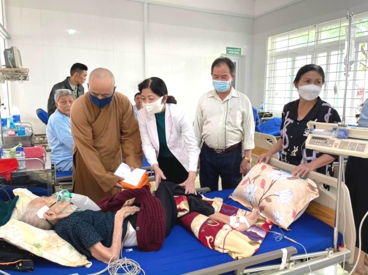 Niềm vui của nữ cán bộ Hội Người cao tuổi