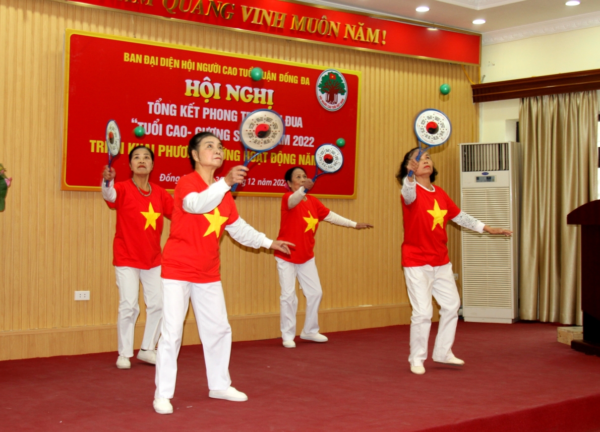 Bài Dưỡng sinh chào mừng Hội nghị