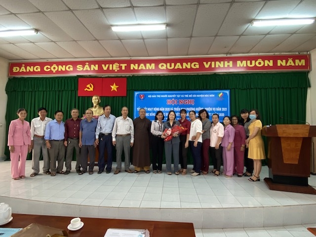 Hội NCT thị trấn Hóc Môn, phối hợp với Hội Bảo Trợ khuyết tật và trẻ em mồ côi huyện Hóc Môn tổng kết hoạt động năm 2020