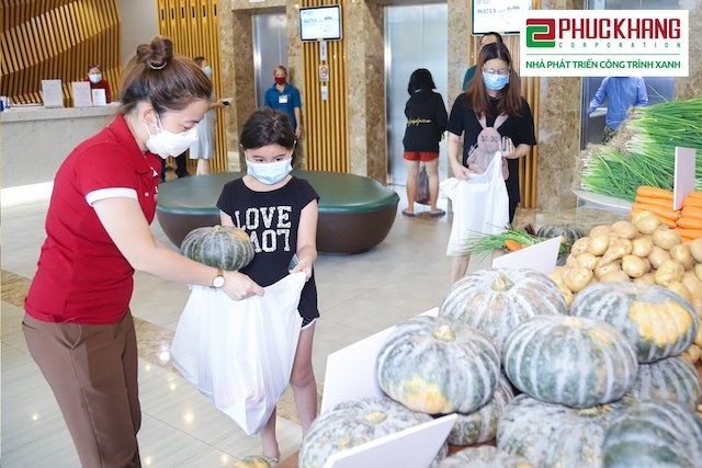 Phuc Khang Corp triển khai “Rau sạch yêu thương – Kiên cường chống dịch” tới cư dân Phuc Khang Corp triển khai “Rau sạch yêu thương – Kiên cường chống dịch” tới cư dân