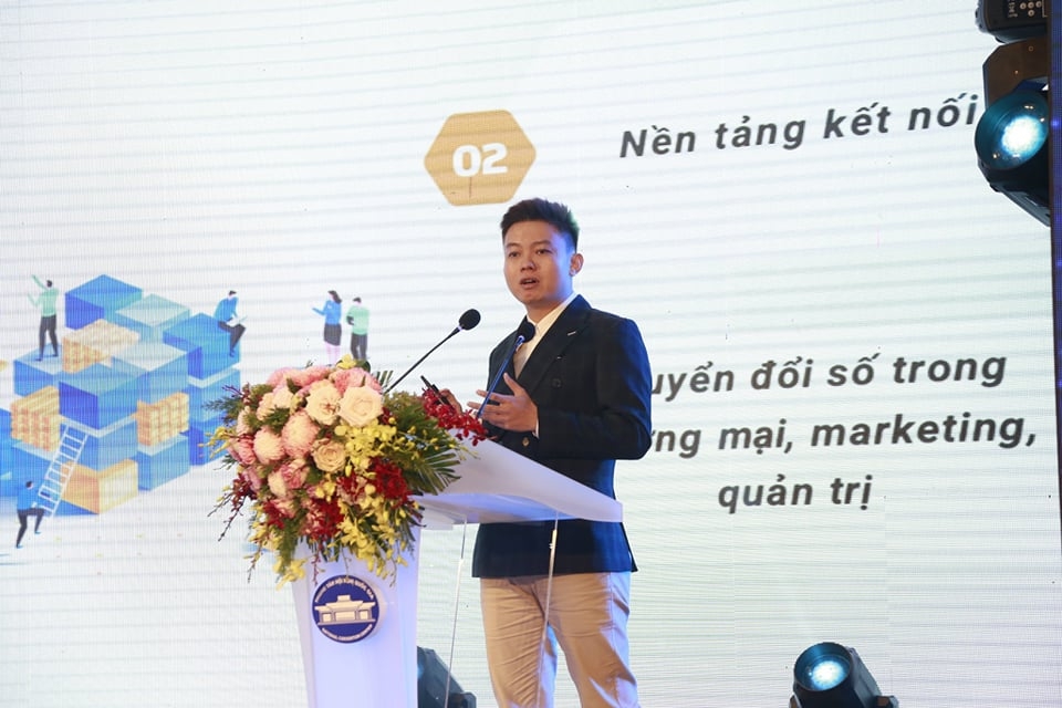 Ông Hà Tuấn Khang - Giám đốc Trung tâm Công nghệ - Marketing  Công ty Cổ phần Tập đoàn Meey Land phát biểu tại sự kiện