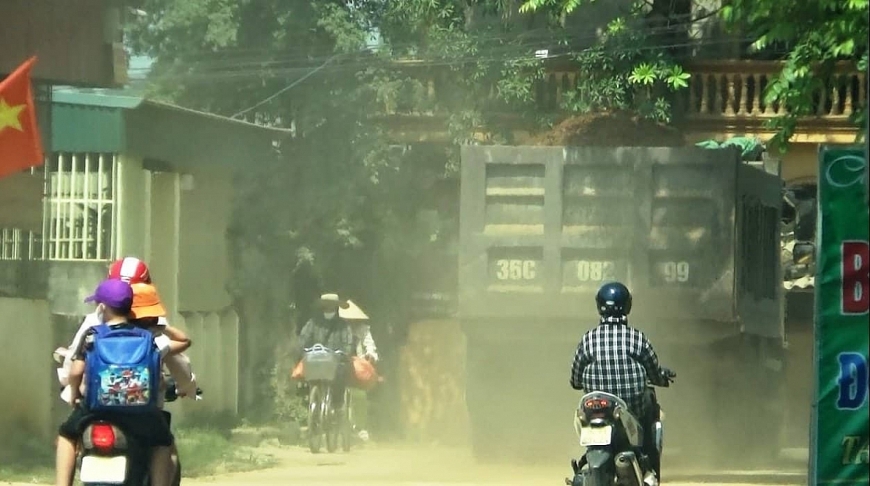 xe có dấu hiệu quá tải, quá khổ