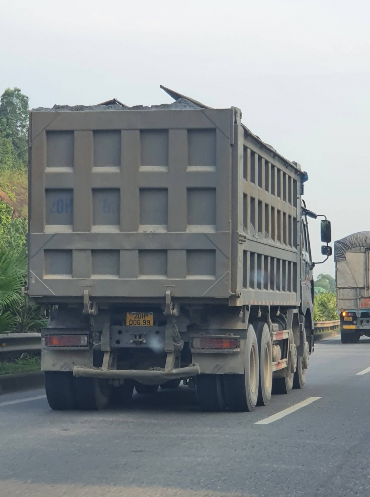 Những chiếc xe hoạt động suốt ngày đêm