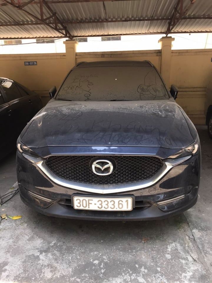 Chiếc xe được đưa về phường Hà Cầu và hiện Công an quận Cầu Giấy đang tạm giữ