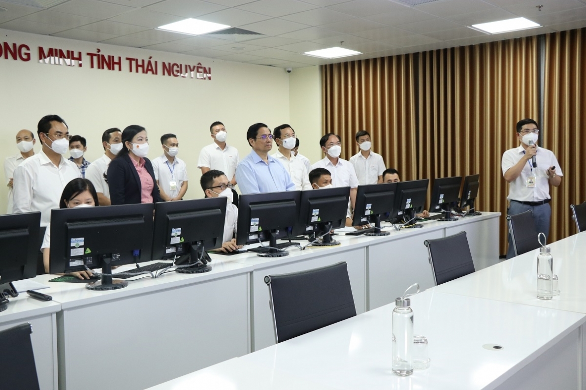 Thủ tướng Chính phủ Phạm Minh Chính đến thăm và làm việc tại IOC Thái Nguyên ngày 3/9/2021