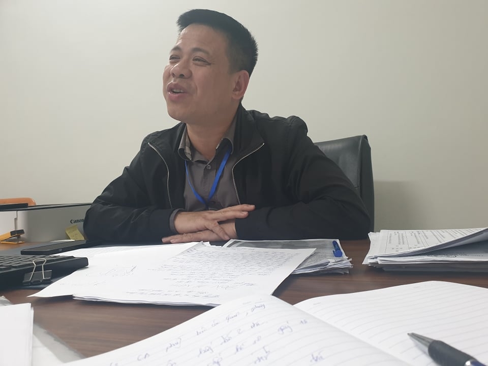 Xông vào nhà hành hung người khi các cơ quan chức năng đang giải quyết tranh chấp Xông vào nhà hành hung người khi các cơ quan chức năng đang giải quyết tranh chấp