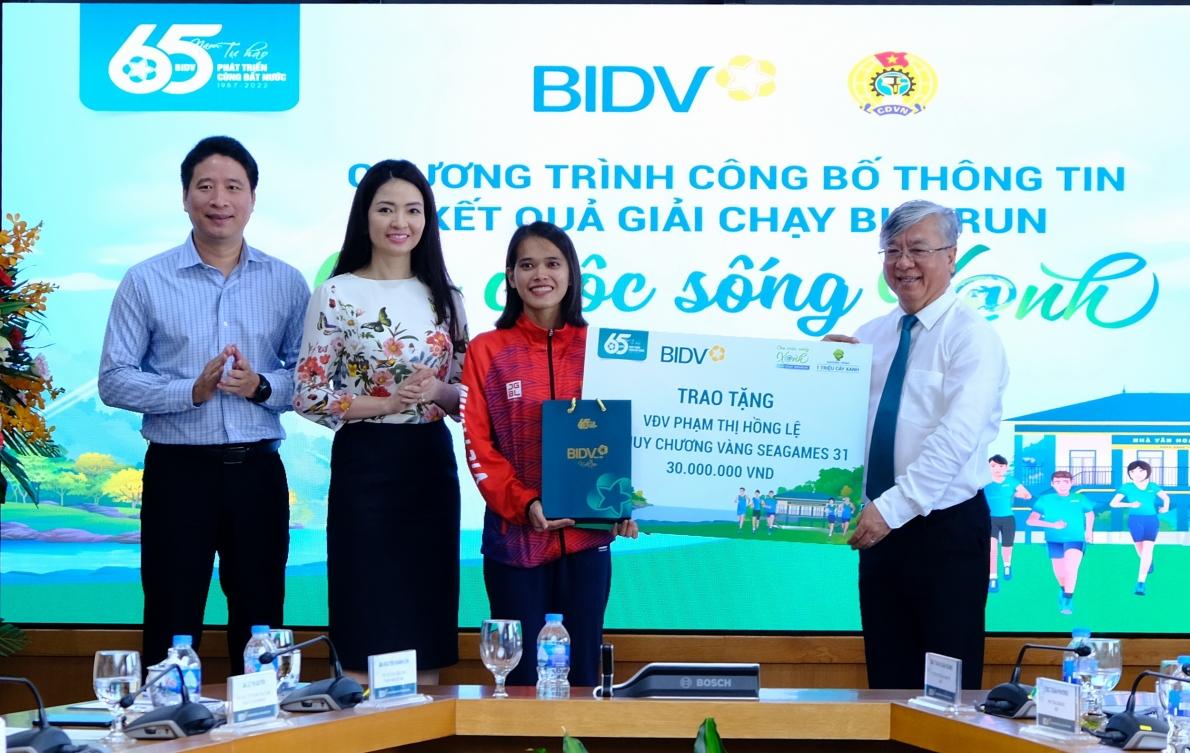 Gần 47.000 vận động viên tham gia Giải chạy “BIDVRUN - Cho cuộc sống Xanh 2022”