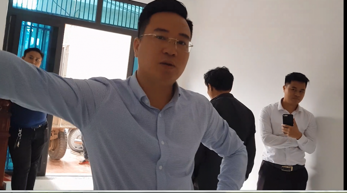 Nhà đang ở bỗng bị đập phá, trộm cắp nhưng Công an huyện Hoài Đức lại cho là tranh chấp dân sự (!?).