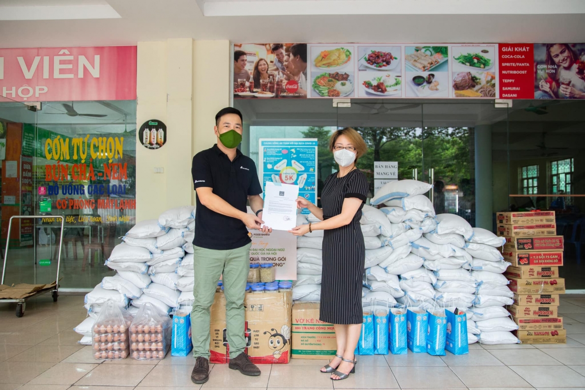 Hà Nội: Nhiều tổ chức, cá nhân ủng hộ các hoàn cảnh khó khăn ảnh hưởng dịch COVID-19