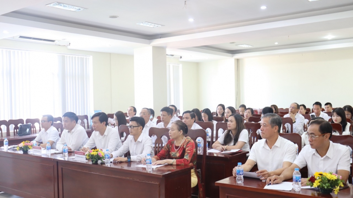 Ngân hàng Agribank trao thưởng 1 tỷ đồng cho khách hàng may mắn