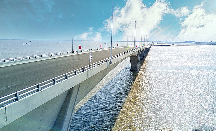 Cầu Tân Vũ - Lạch Huyện, cây cầu vượt biển hiện đại dài 5,44km
