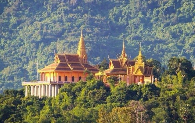 Chùa Khmer ở đồi Tà Pạ