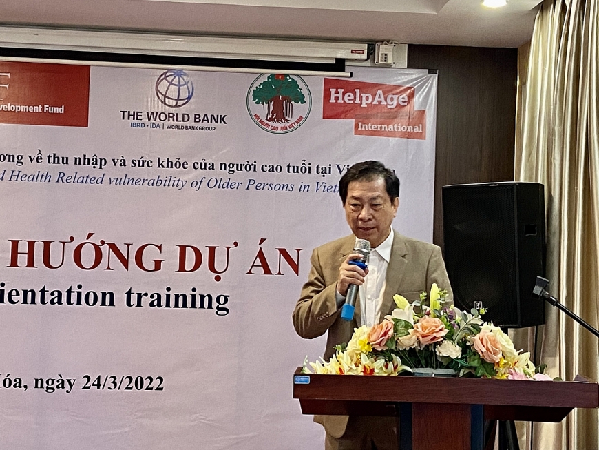 ông Nguyễn Đức Thắng, Chủ tịch Hội NCT tỉnh Thanh Hoá phát biểu tại cuộc họp