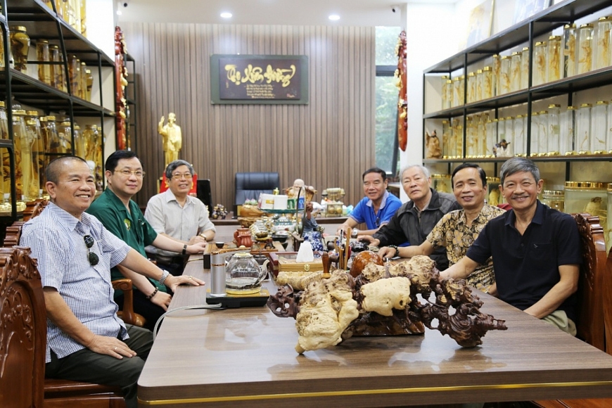 Chuyện người lính chiến thắng u thanh quản ngoạn mục