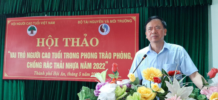 Phó Chủ tịch Trung ương Hội NCT VN, TS. Phan Văn Hùng phát biểu khai mạc Hội thảo