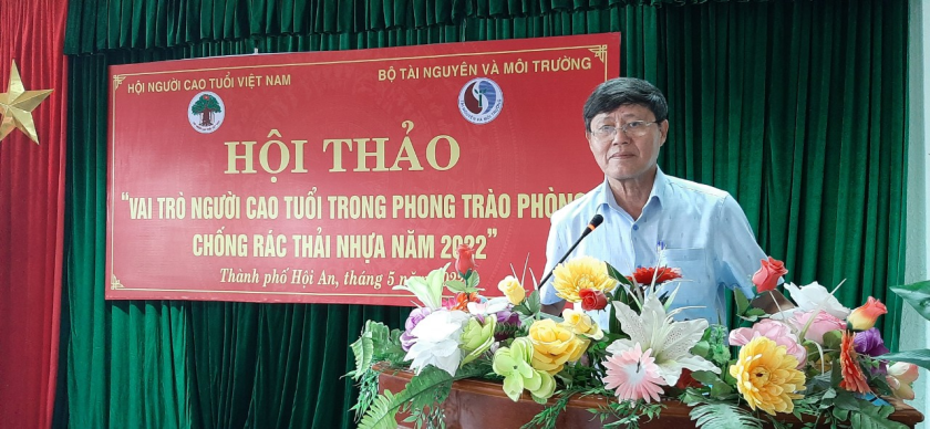 Trưởng ban BĐD Hội NCT Quảng Nam Nguyễn Đình Tâm phát biểu chào mừng Hội thảo