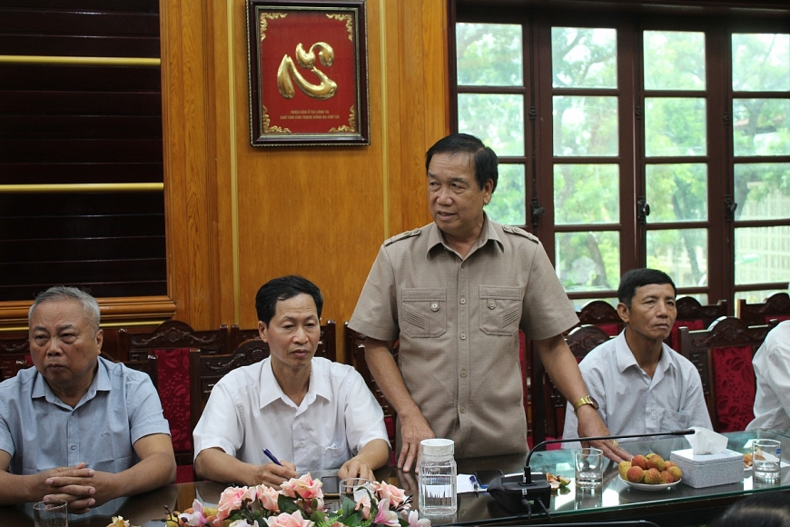 Ông Lò Oai Khụt, Trưởng ban đại diện Hội NCT huyện Điện Biên Đông phát biểu