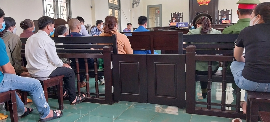 Quang cảnh phiên tòa sơ thẩm tại TAND huyện Tuy Đức