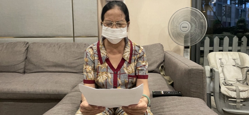 Bà Nguyễn Thị Kim Lan, 65 tuổi (mẹ của ông Hoàng) bức xúc cho rằng: Công ty Thành Đô vi phạm nghiêm trọng các quy định hợp đồng khiến quyền lợi của gia đình bà bị xâm hại.