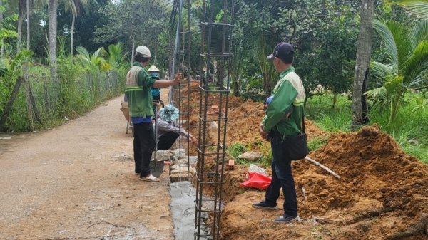 Đề nghị xử lí nghiêm hành vi lấn chiếm đường của chủ vườn tiêu Ngọc Hà