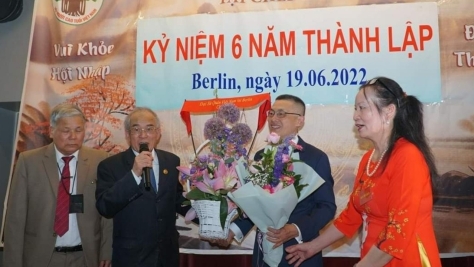 Hội NCT Việt Nam tại CHLB Đức mái nhà chung của hội viên