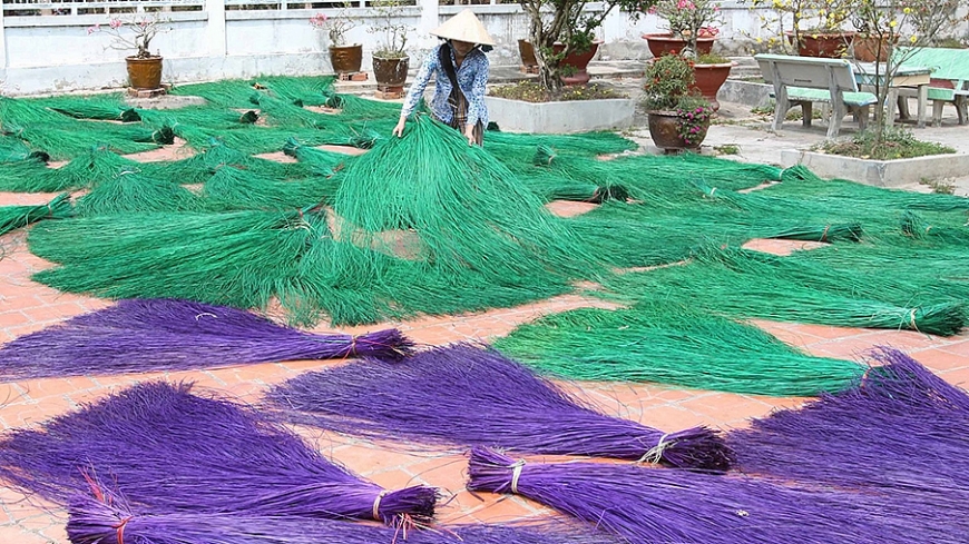 Chợ chiếu Định Yên