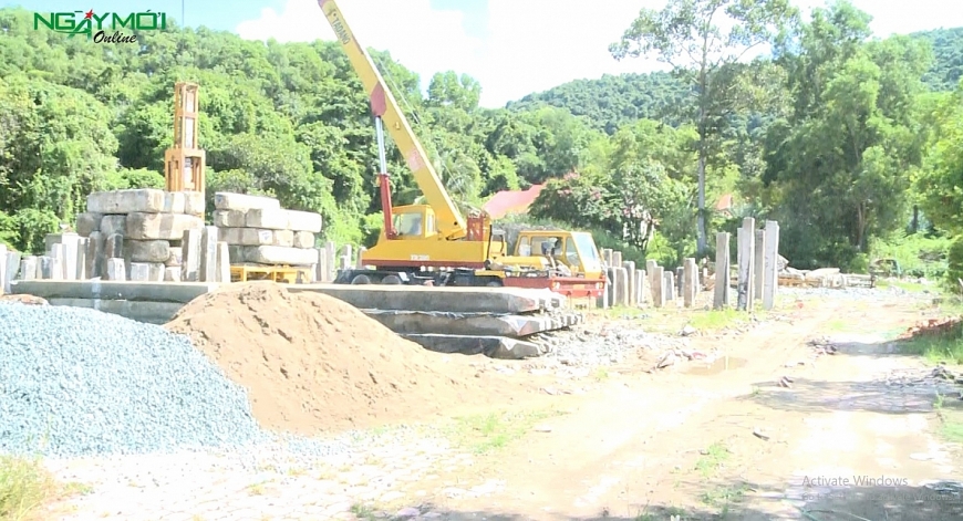 Công ty Tuyết Vân ngang nhiên xây dựng không phép Khách sạn An Hải Sơn, nhưng đến nay vẫn chưa được xử lí dứt điểm.