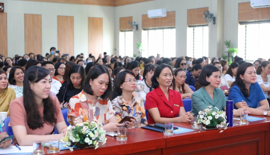 Các đại biểu tham dự Hội nghị.