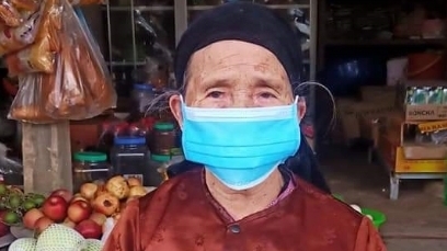 Tuổi xế chiều vẫn giàu lòng nhân ái