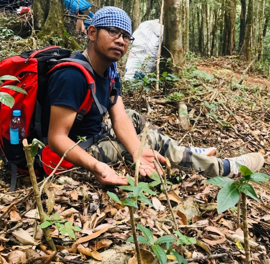 Chàng trai Ba Na làm homestay trả nghĩa buôn làng