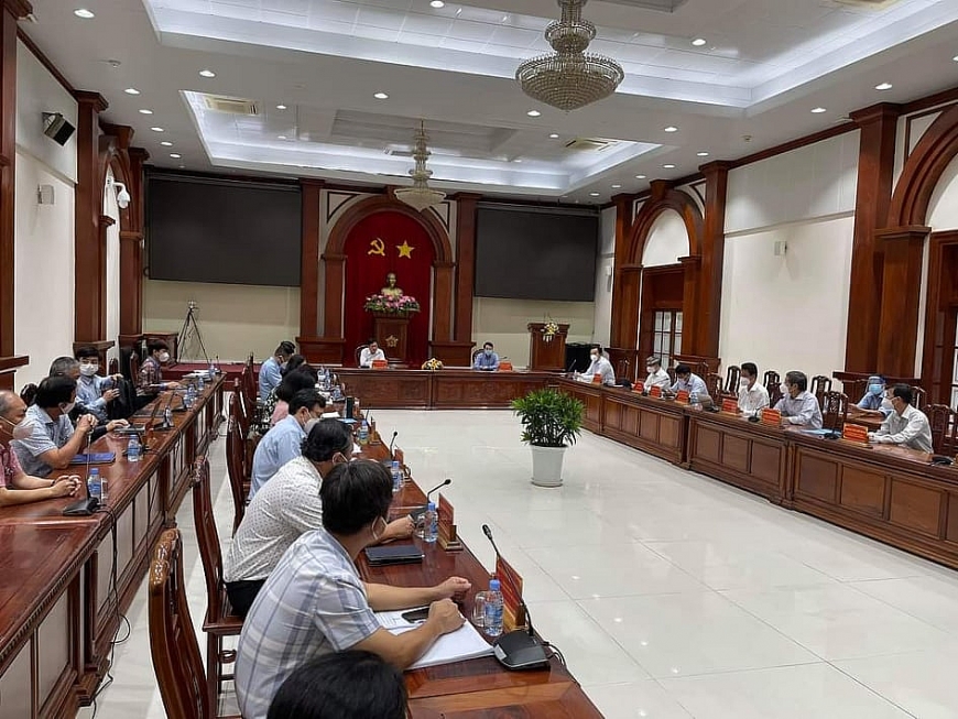 Thứ trưởng Bộ Y tế Đỗ Xuân Tuyên kiểm tra công tác phòng, chống dịch Covid-19 tại Tiền Giang