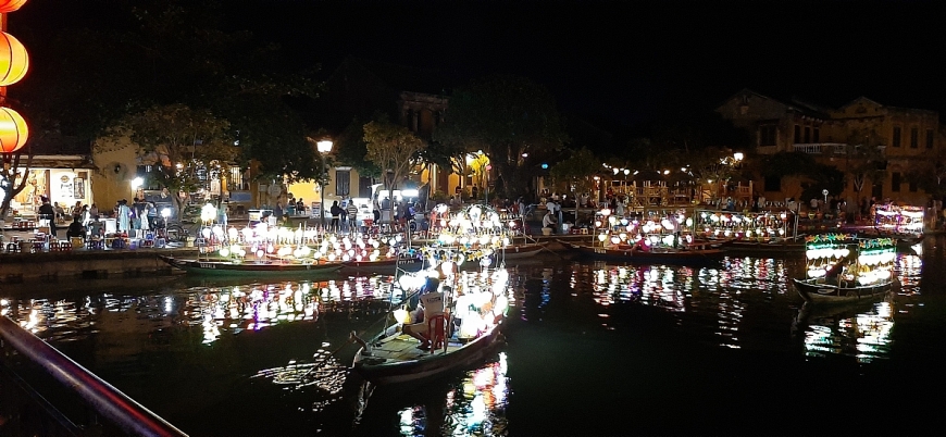 Từ 140 chiếc ghe bơi du lịch đã phát sinh nâng số lượng lên gần 300 chiếc.