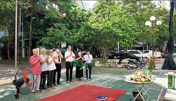 Nếu để phục vụ đời sống của dân  thì nên lắng nghe ý kiến của dân