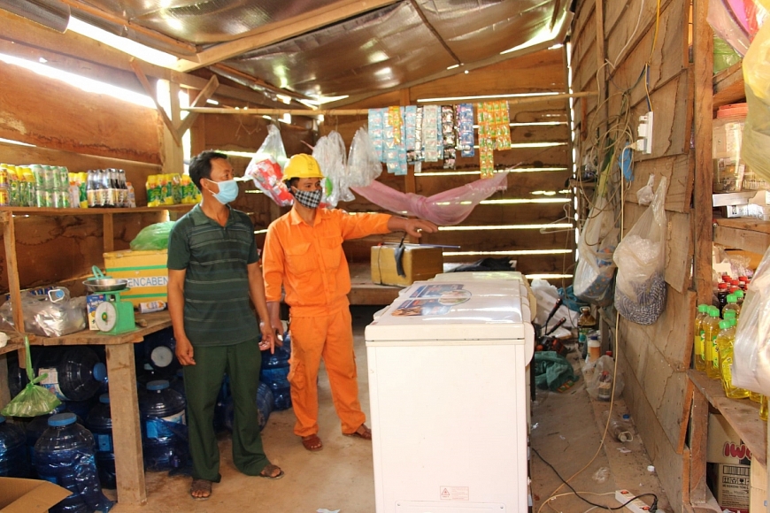 Điện về với làng Dao