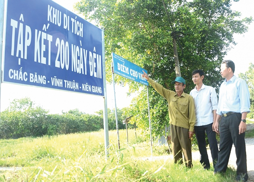 Cần quan tâm xây dựng, nâng cấp các di tích lịch sử, văn hóa