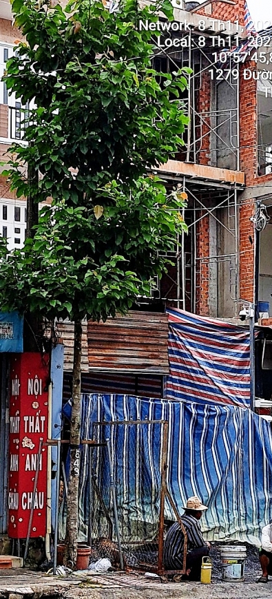 Công trình xây dựng nhà ở không đặt biển báo.