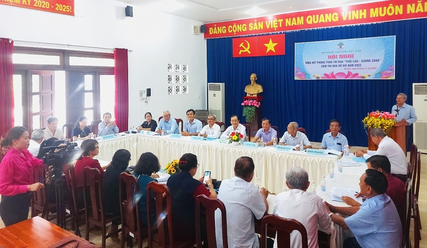 Toàn cảnh hội nghị.